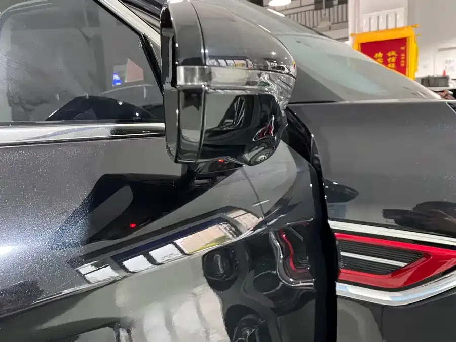 Hongqi HS5 Hongqi HS5 2022 facelift 2.0T Zhilian Qixiang Edition 2023 — миниатюра 4