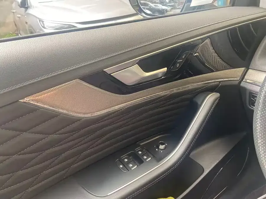 Hongqi HS5 Hongqi HS5 2022 2.0T Zhilian Flagship Edition 2022 — миниатюра 4