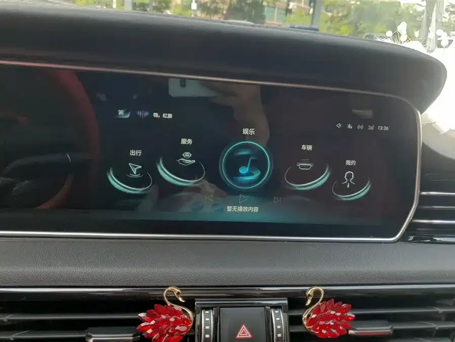 Hongqi HS5 Hongqi HS5 2022 facelift 2.0T Zhilian Qixiang Edition 2023 — миниатюра 4