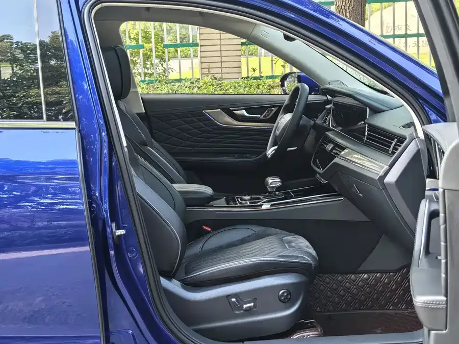 Hongqi HS5 Hongqi HS5 2022 2.0T Zhilian Flagship Edition 2022 — миниатюра 4