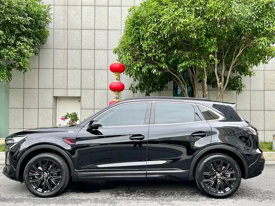 Hongqi HS5 Hongqi HS5 2025 2.0T 2WD Shadow Edition 2025 — миниатюра 2