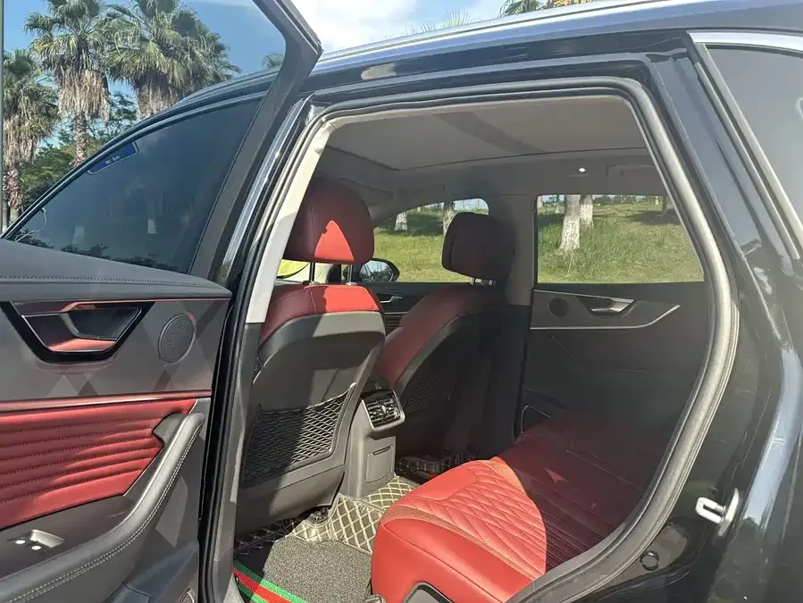 Hongqi HS5 Hongqi HS5 2023 2.0T Flagship Pro Edition 2024 — миниатюра 2