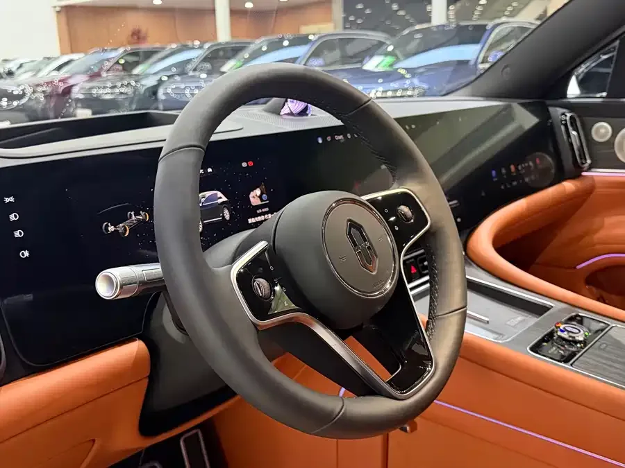 AITO M9 Wenjie M9 2025 Extended Range Ultra Edition 52kWh 6-Seat Version (192-line LiDAR) 2025 — миниатюра 3