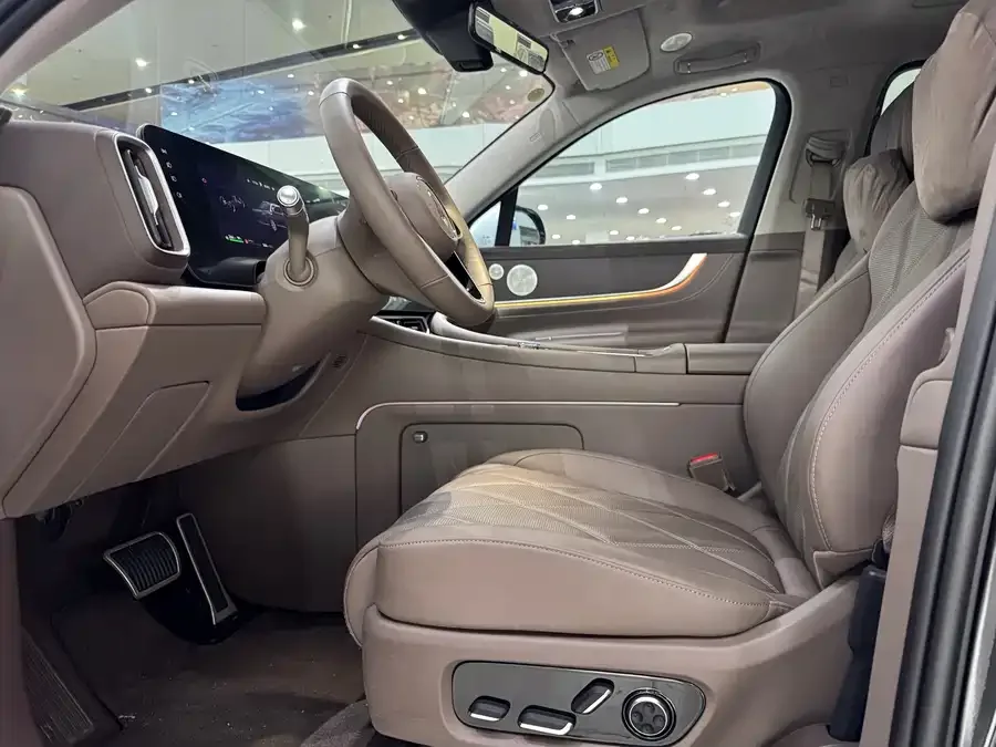 AITO M9 Wenjie M9 2025 Extended Range Ultra Edition 52kWh 6-Seat Version (192-line LiDAR) 2025 — миниатюра 2