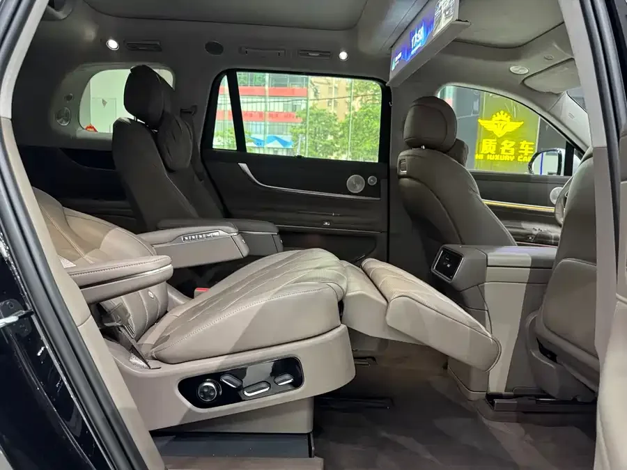 AITO M9 Wenjie M9 2025 Extended Range Ultra Edition 52kWh 6-Seat Version (192-line LiDAR) 2025 — миниатюра 4