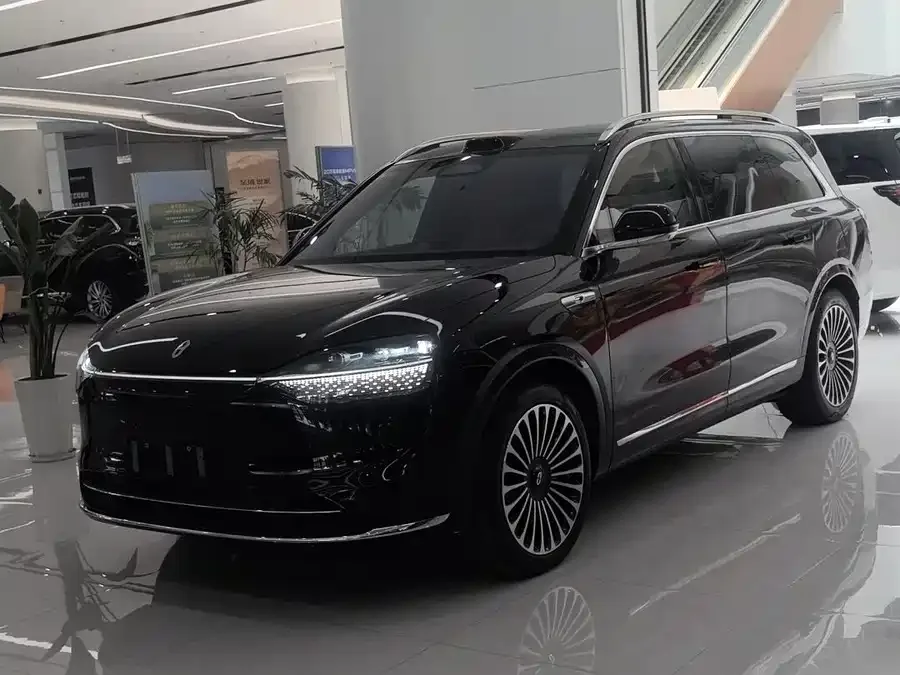 AITO M9 M9 2024 Extended Range Ultra Edition 42kWh 6-seater Edition 2025 — миниатюра 3