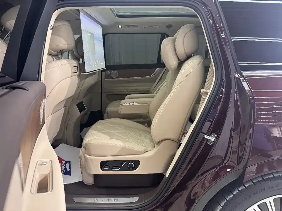 AITO M9 Wenjie M9 2025 Extended Range Ultra Edition 52kWh 6-Seat Version (192-line LiDAR) 2025 — миниатюра 2