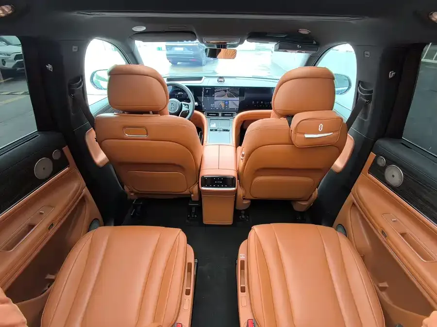AITO M9 M9 2024 Extended Range Ultra Edition 52kWh 6-seater Edition 2024 — миниатюра 5
