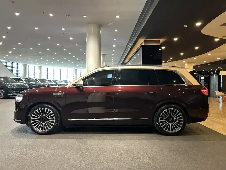 AITO M9 Wenjie M9 2025 Extended Range Ultra Edition 52kWh 6-Seat Version (192-line LiDAR) 2025 — миниатюра 2
