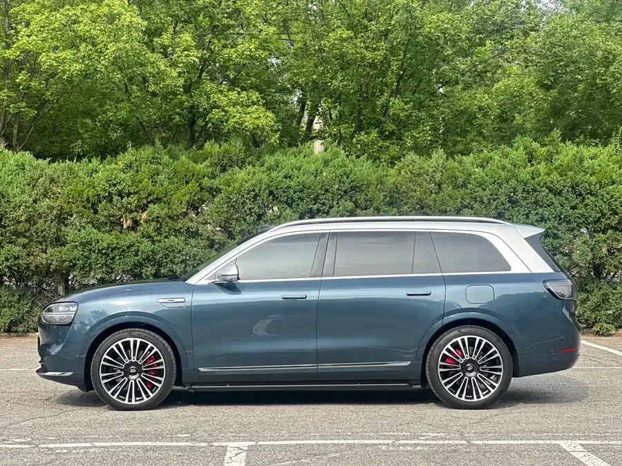 AITO M9 M9 2024 Extended Range Ultra Edition 42kWh 6-seater Edition 2024 — миниатюра 5