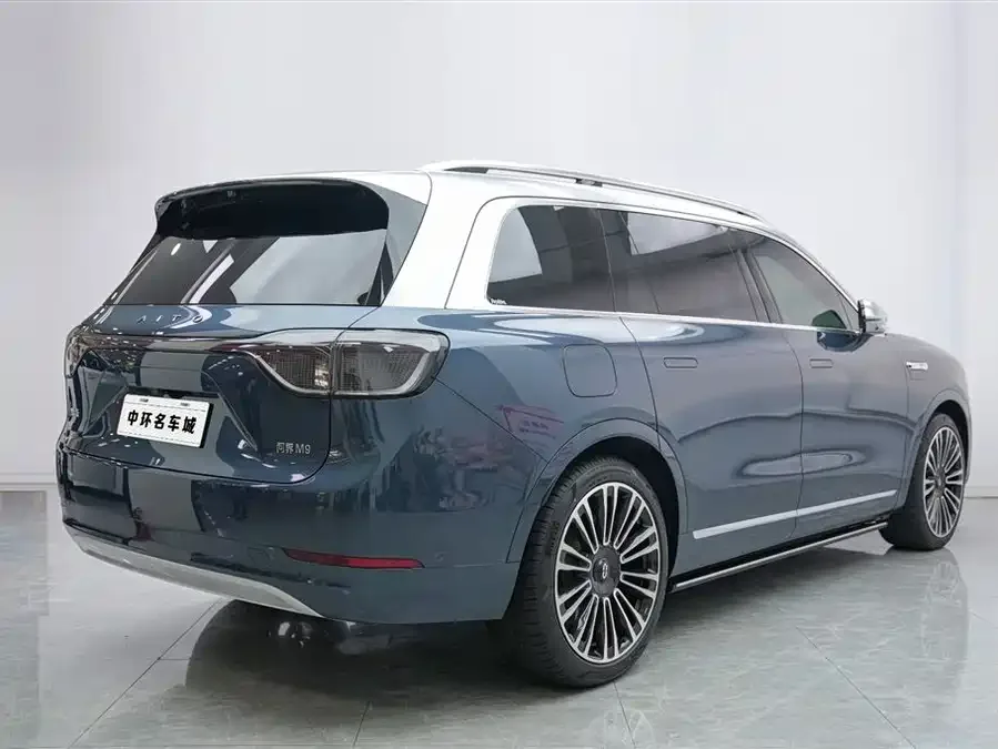 AITO M9 M9 2024 Extended Range Ultra Edition 42kWh 6-seater Edition 2024 — миниатюра 5