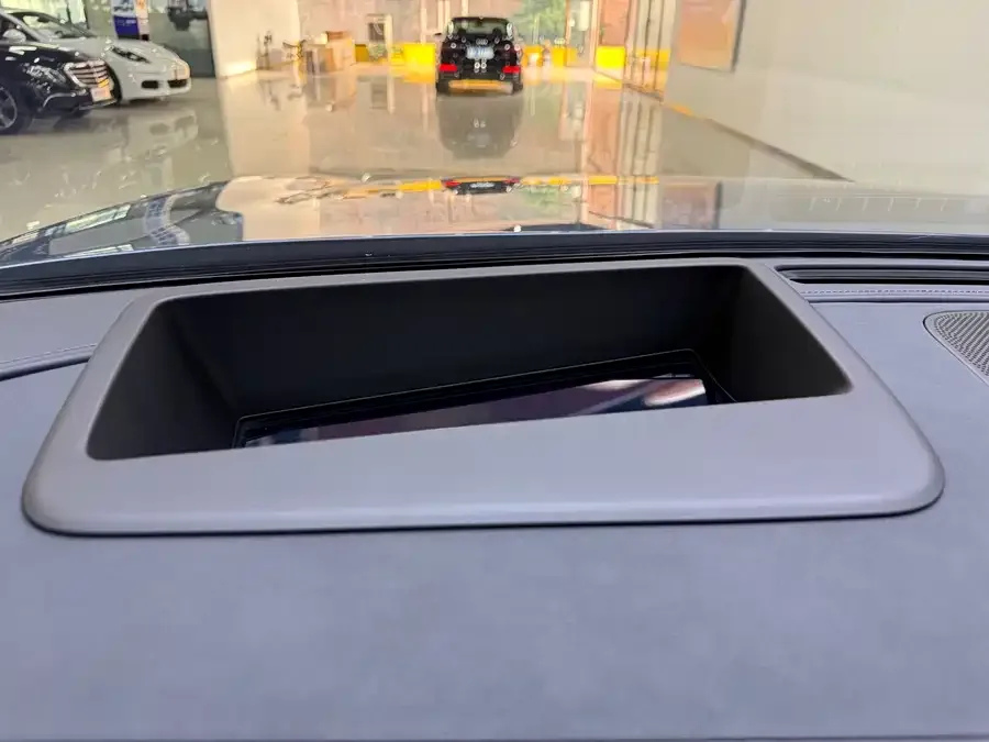 AITO M9 M9 2024 Extended Range Ultra Edition 52kWh 6-seater Edition 2025 — миниатюра 4