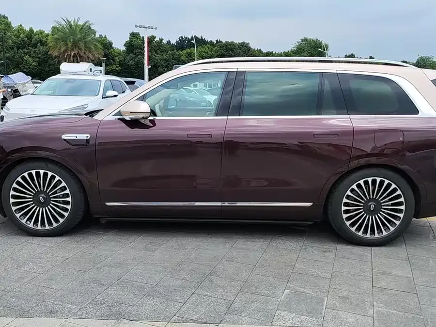 AITO M9 Wenjie M9 2025 Extended Range Ultra Edition 52kWh 6-Seat Version (192-line LiDAR) 2025 — миниатюра 2