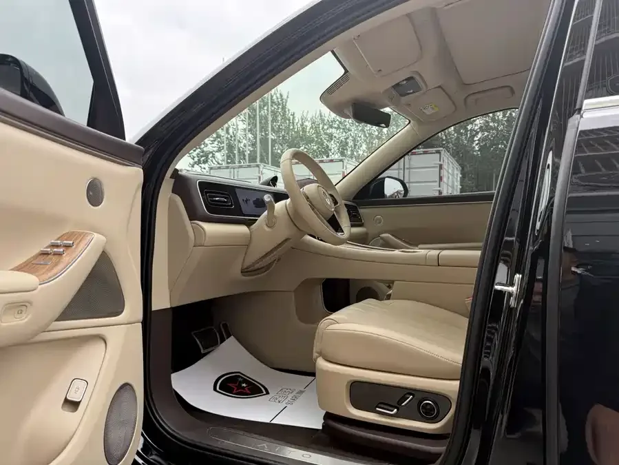 AITO M7 Wenjie M7 2026 Extended Range Max Version 5-Seater (192-line LiDAR) 2025 — миниатюра 3