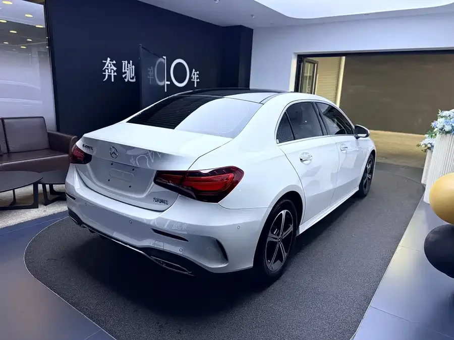 Mercedes-Benz Class A Mercedes-Benz A-Class 2024 Model A 200 L Fashion Edition 2024 — миниатюра 3