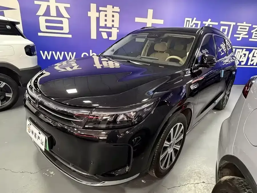 AITO M7 Wenjie M7 2024 1.5T Intelligent Driving Rear-wheel Drive Pro Edition 5 Seaters 2025 — фото 1, купить с доставкой в Москву