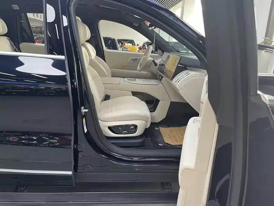 Deepal dark blue S09 Dark Blue S09 2025 4WD Ultra+ Premium Edition 2025 — миниатюра 3