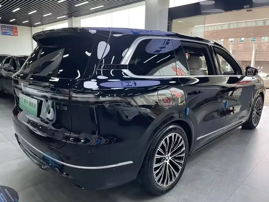 Deepal dark blue S09 Dark Blue S09 2025 4WD Ultra+ Premium Edition 2025 — миниатюра 4