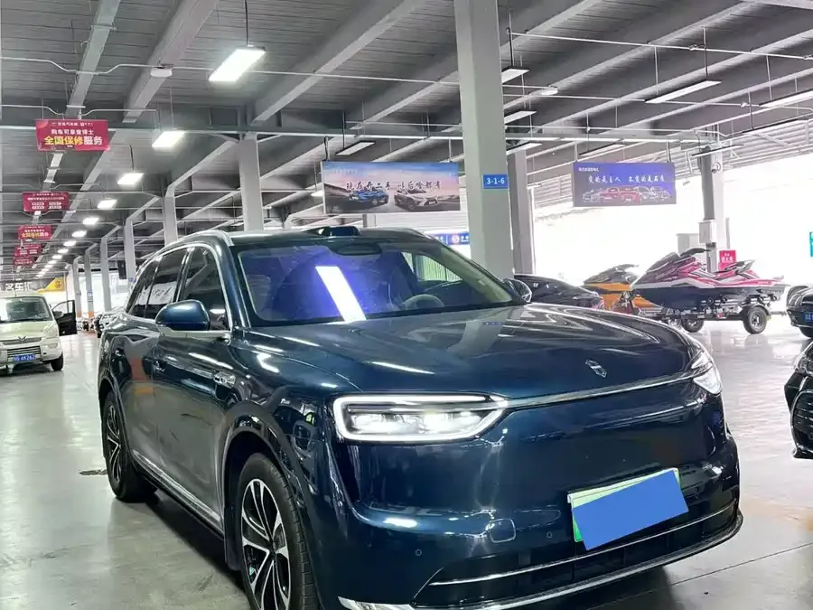 AITO M7 Wenjie M7 2026 Extended Range Max 4WD 6-Seater (896-line LiDAR) 2025 — миниатюра 3