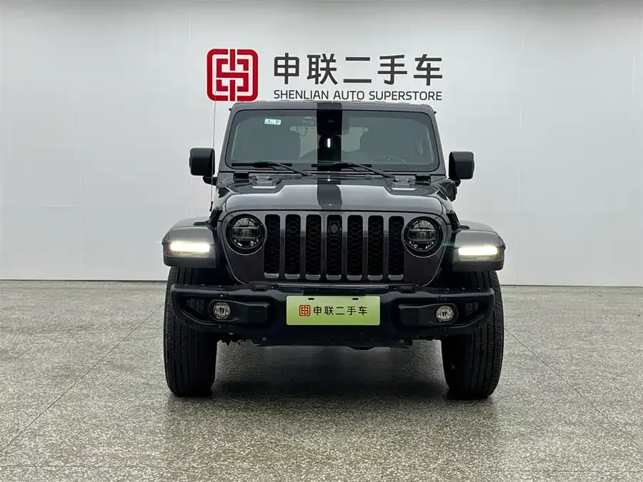 Jeep Wrangler New Energy Wrangler New Energy 2021 Four-Door 2.0T 4xe Sahara 2023 — миниатюра 2