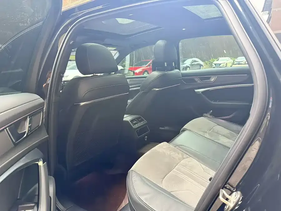 Audi A6L 2024 45 TFSI Premium Dynamic Model 2024 — миниатюра 3