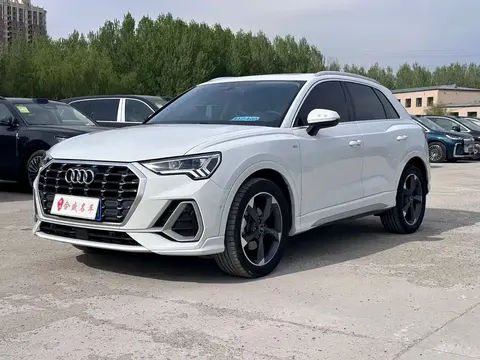 Audi Q3 2023 купить в Москве