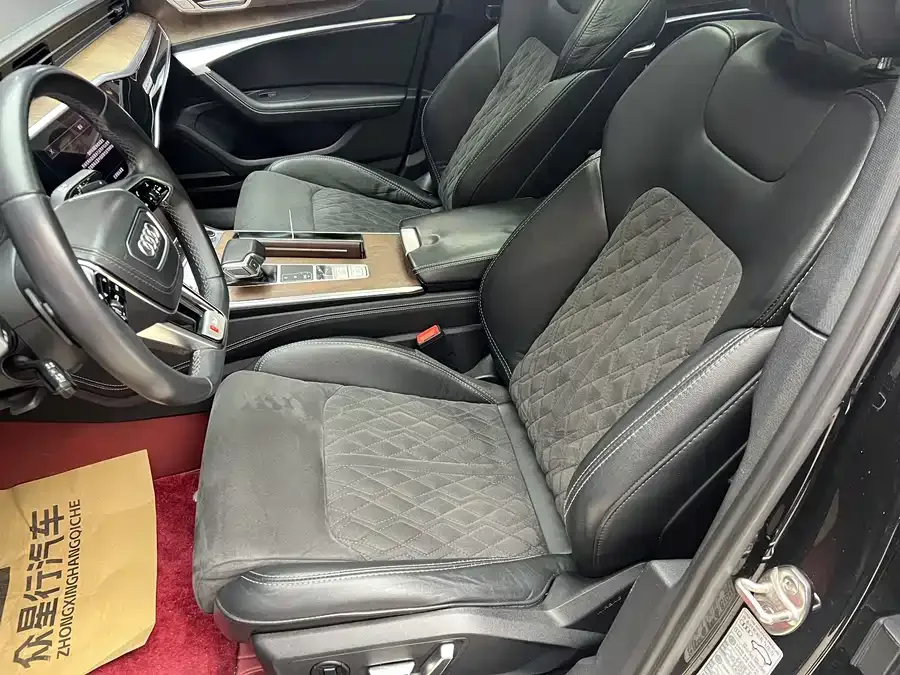 Audi A6L 2023 55 TFSI quattro exclusive dynamic model 2023 — миниатюра 4