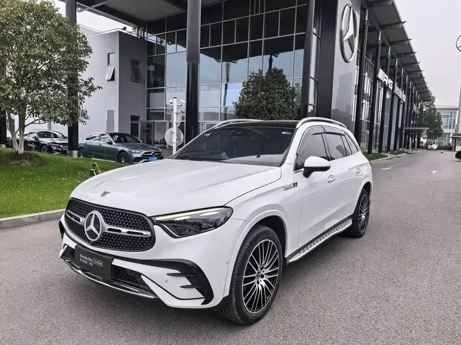 Mercedes-Benz GLC-Class 2023