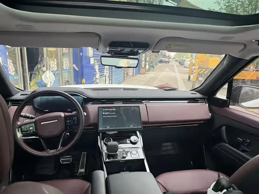 Land Rover Range Rover Sport Range Rover Sport 2024 400PS Dynamic SE 2023 — миниатюра 2