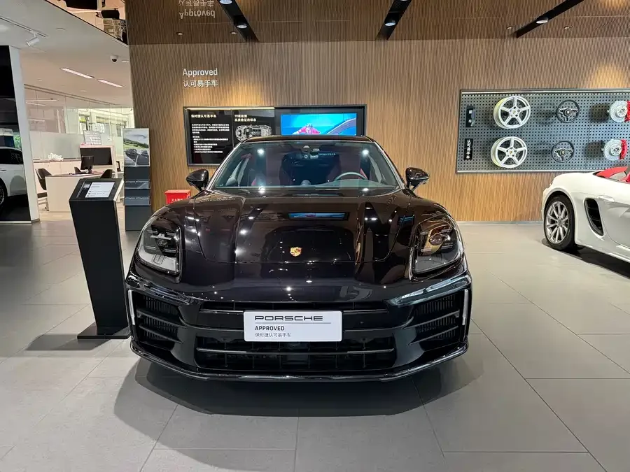 Porsche Panamera 2025