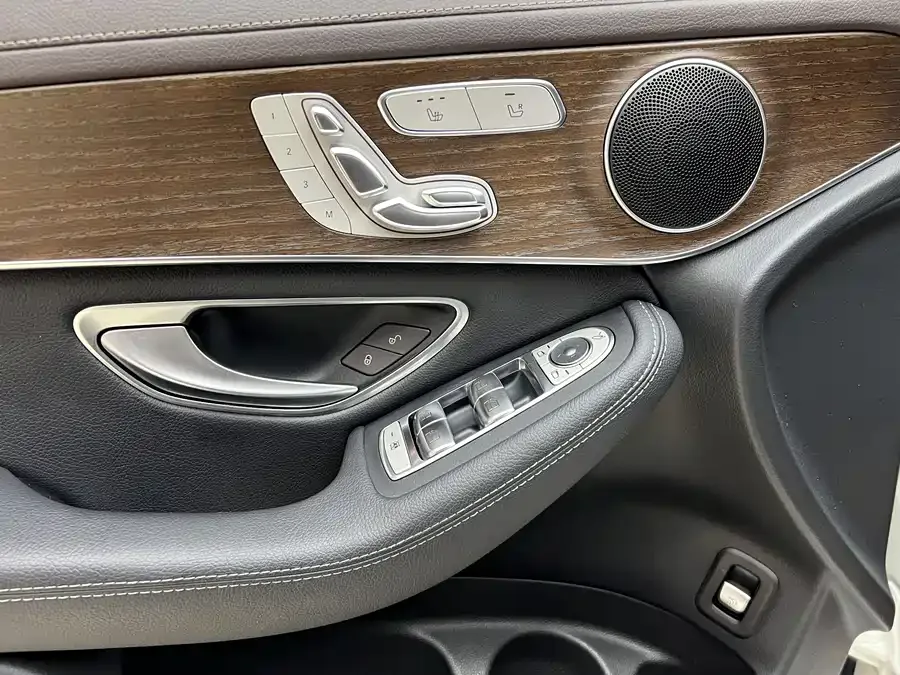 Mercedes-Benz GLC-Class Mercedes-Benz GLC 2022 facelift GLC 300 L 4MATIC Dynamic Edition 2022 — миниатюра 3