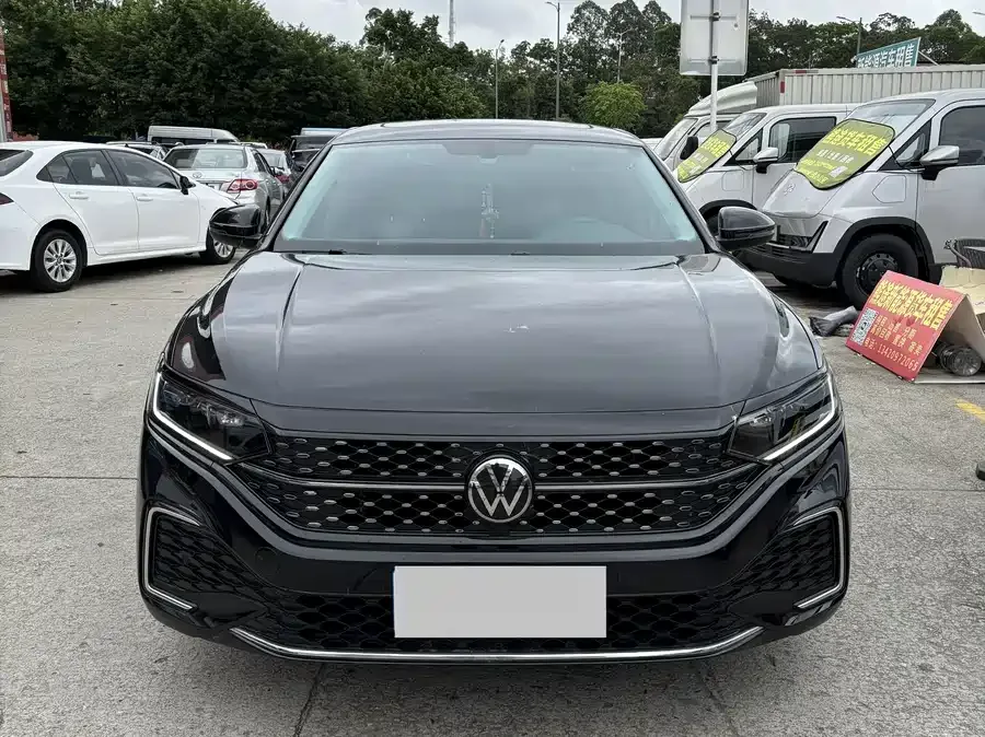 Volkswagen Passat Passat 2025 Outstanding Model 380TSI Starry Sky Dragon Edition 2025 — фото 1, купить с доставкой в Москву