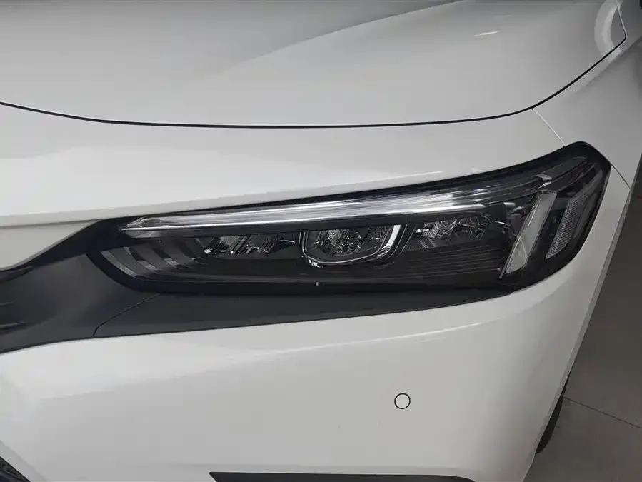 Honda CIVIC 2022 Civic 240TURBO CVT Dynamic Edition 2022 — миниатюра 2