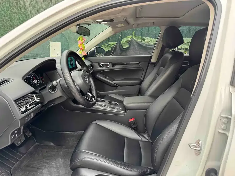 Honda Integra Stylish 2023 240TURBO CVT Leading Edition 2023 — миниатюра 4