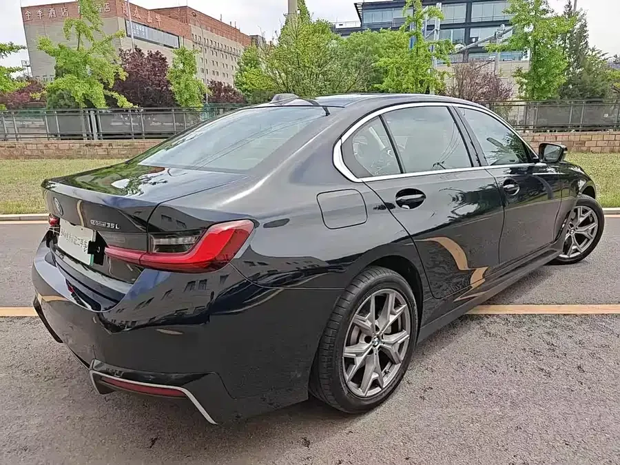 BMW i3 2025 eDrive 35 L 2025 — миниатюра 5