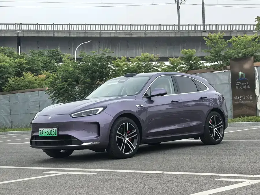 AITO M5 M5 2025 Extended Range Ultra 4WD Edition 2025 — фото 1, купить с доставкой в Москву