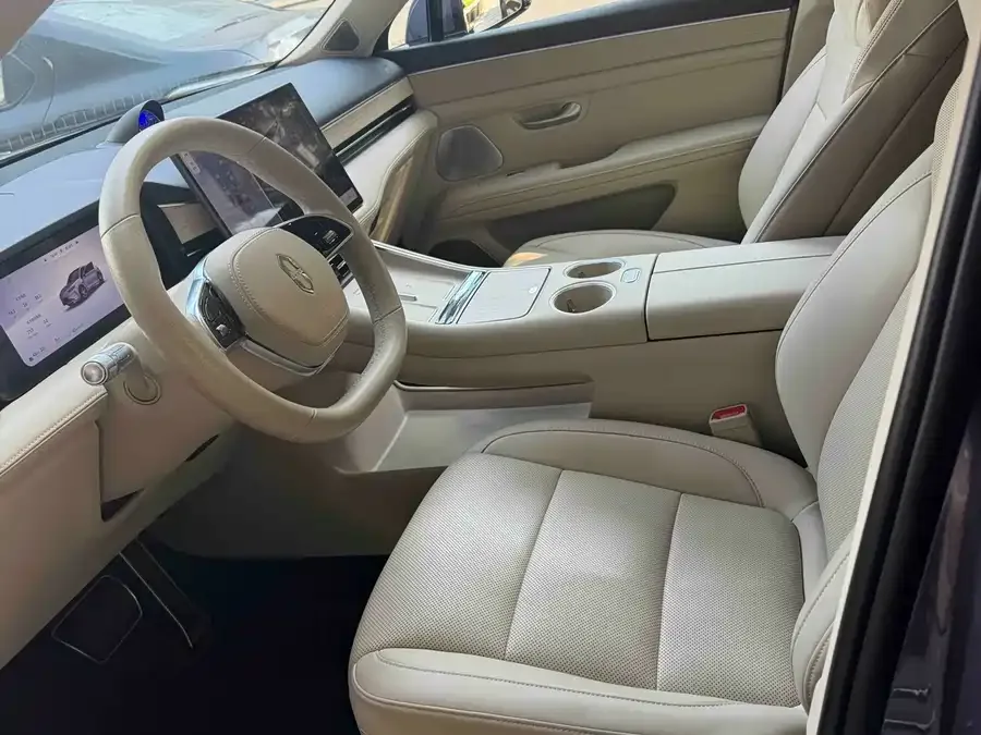 AITO M5 M5 2025 Extended Range Ultra 4WD Edition 2025 — миниатюра 2