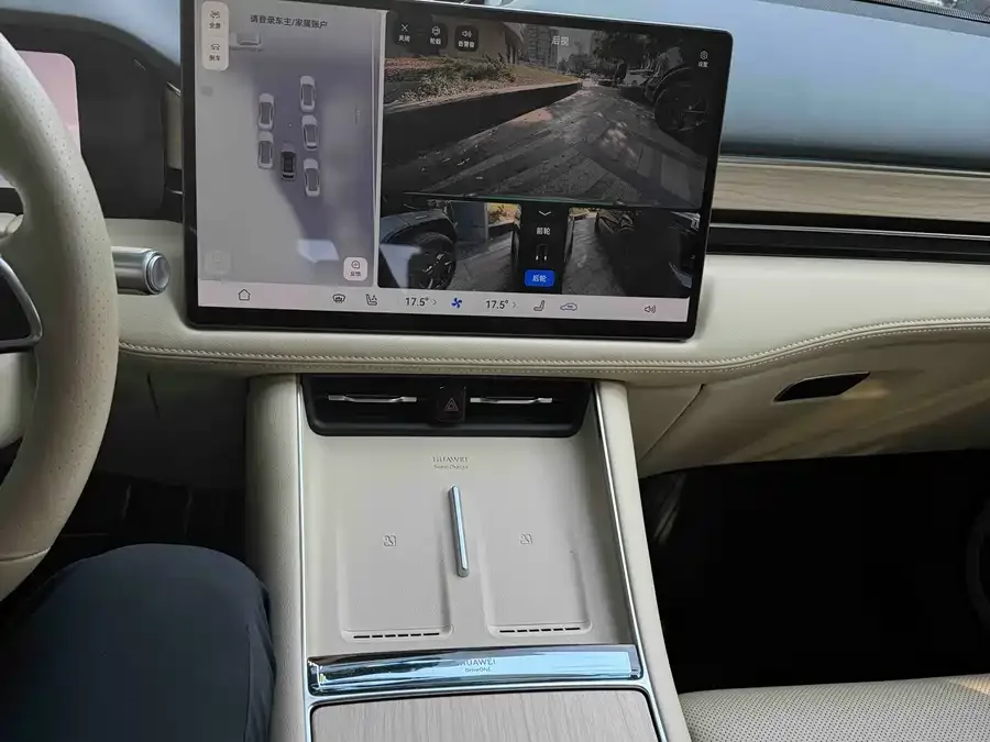 AITO M5 M5 2025 Extended Range Ultra 4WD Edition 2025 — миниатюра 4