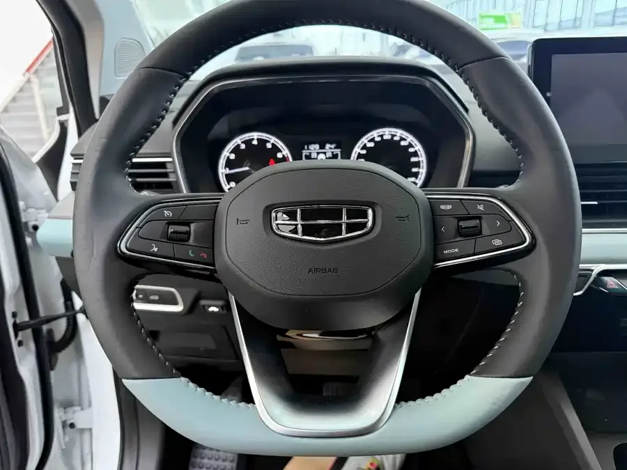 Geely Emgrand S Emgrand S 2022 1.4T CVT Crossover Player Edition 2023 — миниатюра 3
