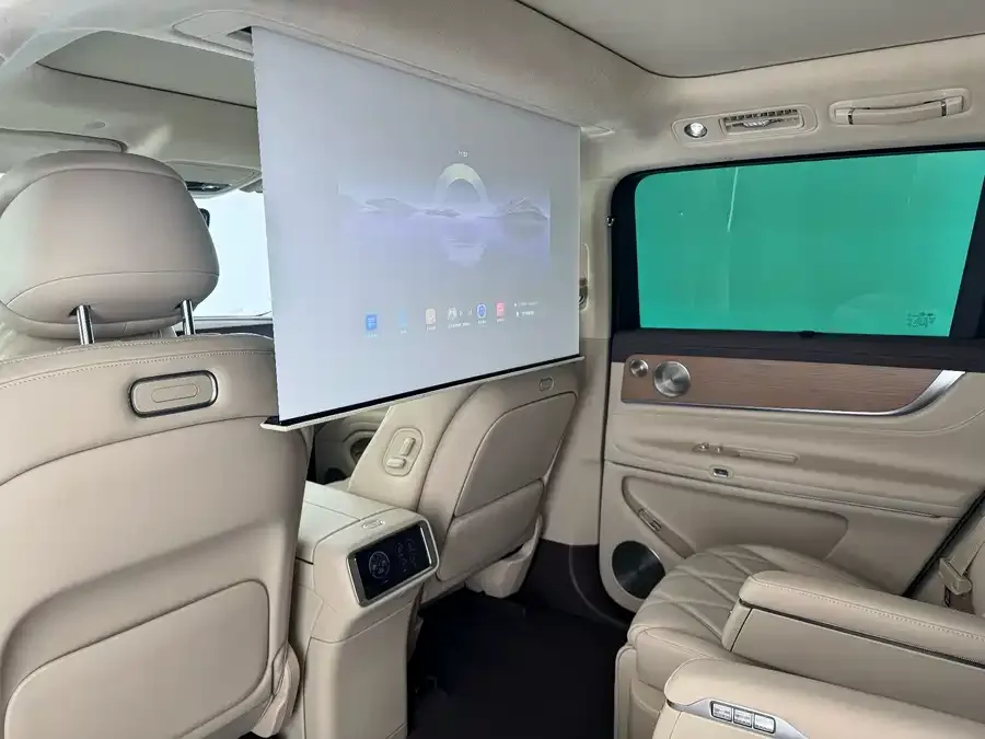 AITO M9 Wenjie M9 2025 Extended Range Ultra Edition 52kWh 6-Seat Version (192-line LiDAR) 2025 — миниатюра 4