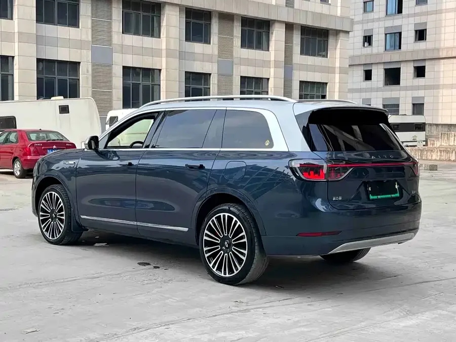 AITO M9 M9 2024 Extended Range Ultra Edition 52kWh 6-seater Edition 2024 — миниатюра 3