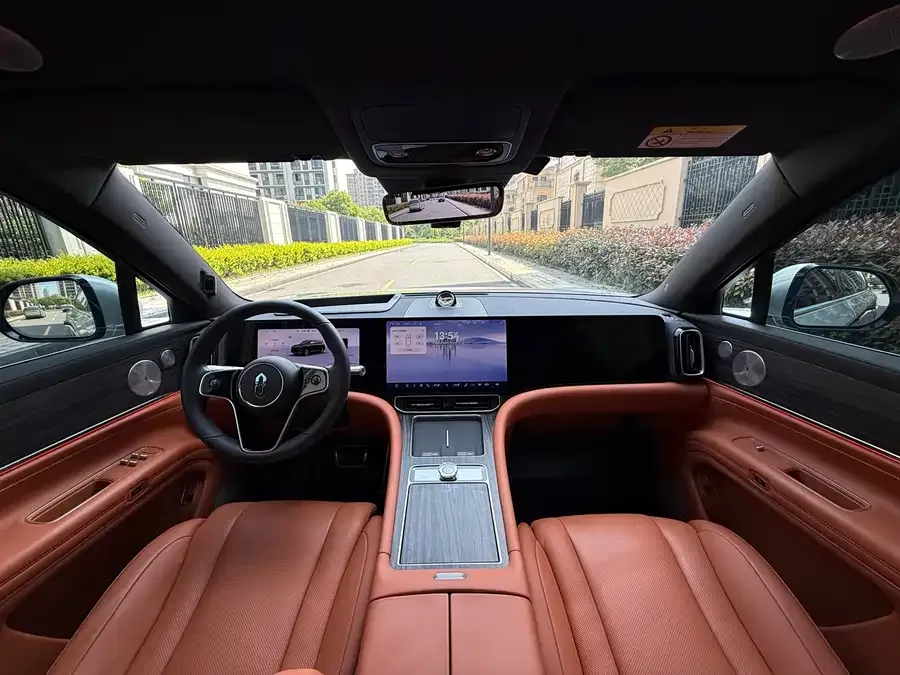 AITO M9 Wenjie M9 2025 Extended Range Ultra Edition 52kWh 6-Seat Version (192-line LiDAR) 2025 — миниатюра 4