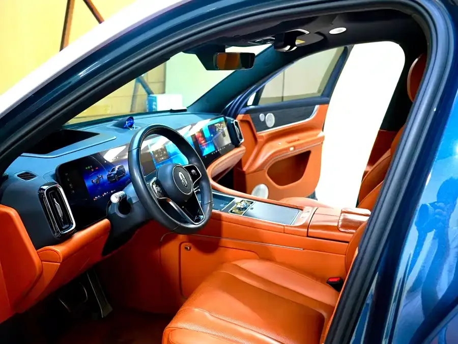 AITO M9 M9 2024 Extended Range Ultra Edition 42kWh 6-seater Edition 2024 — миниатюра 4