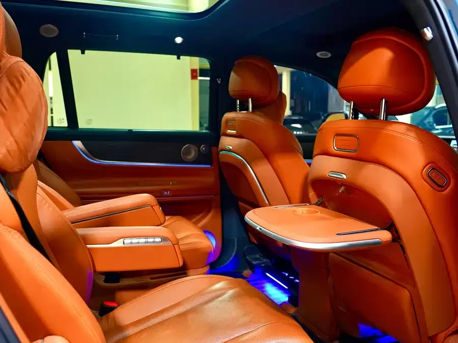AITO M9 M9 2024 Extended Range Ultra Edition 42kWh 6-seater Edition 2024 — миниатюра 5