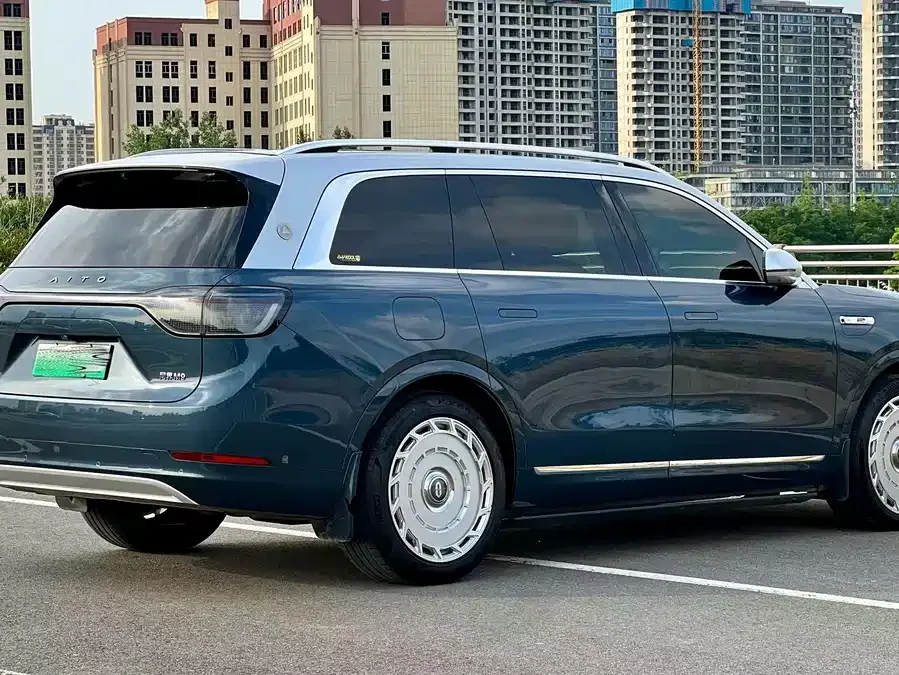 AITO M9 M9 2024 Extended Range Ultra Edition 42kWh 6-seater Edition 2024 — миниатюра 3