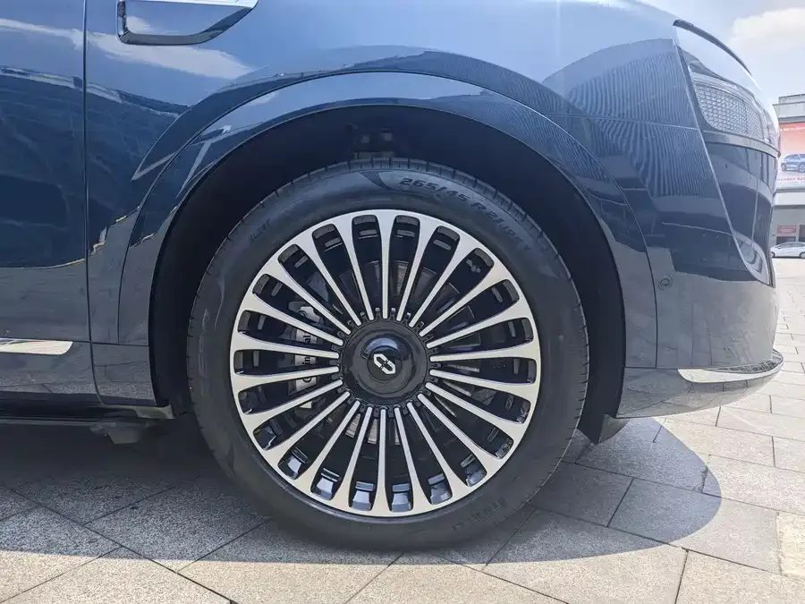 AITO M9 Wenjie M9 2025 Extended Range Ultra Edition 52kWh 6-Seat Version (192-line LiDAR) 2025 — миниатюра 2