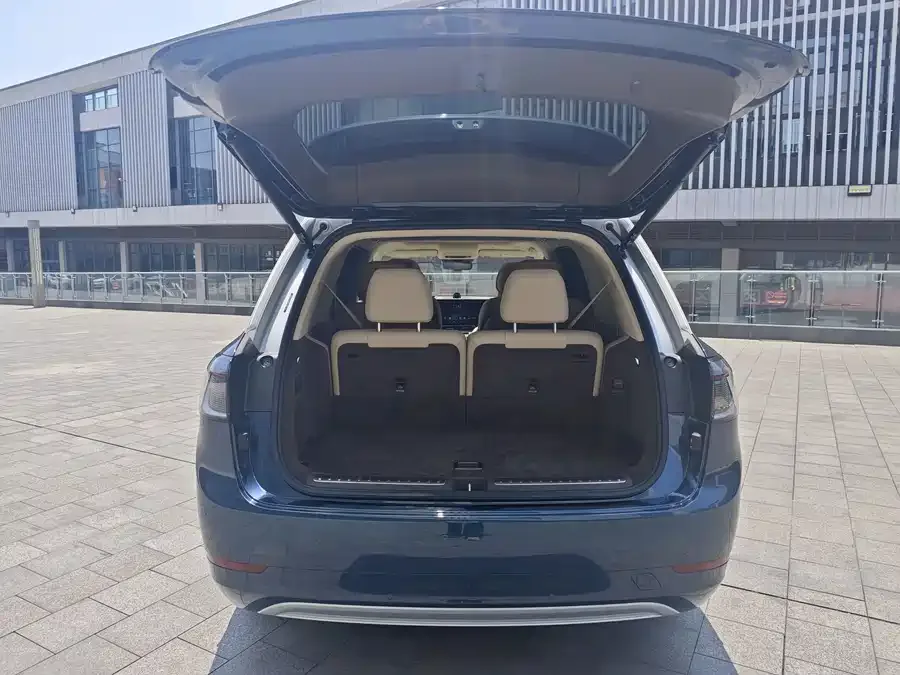 AITO M9 Wenjie M9 2025 Extended Range Ultra Edition 52kWh 6-Seat Version (192-line LiDAR) 2025 — миниатюра 3