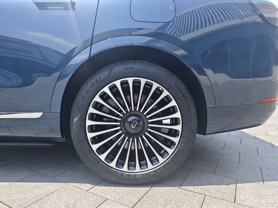 AITO M9 Wenjie M9 2025 Extended Range Ultra Edition 52kWh 6-Seat Version (192-line LiDAR) 2025 — миниатюра 4