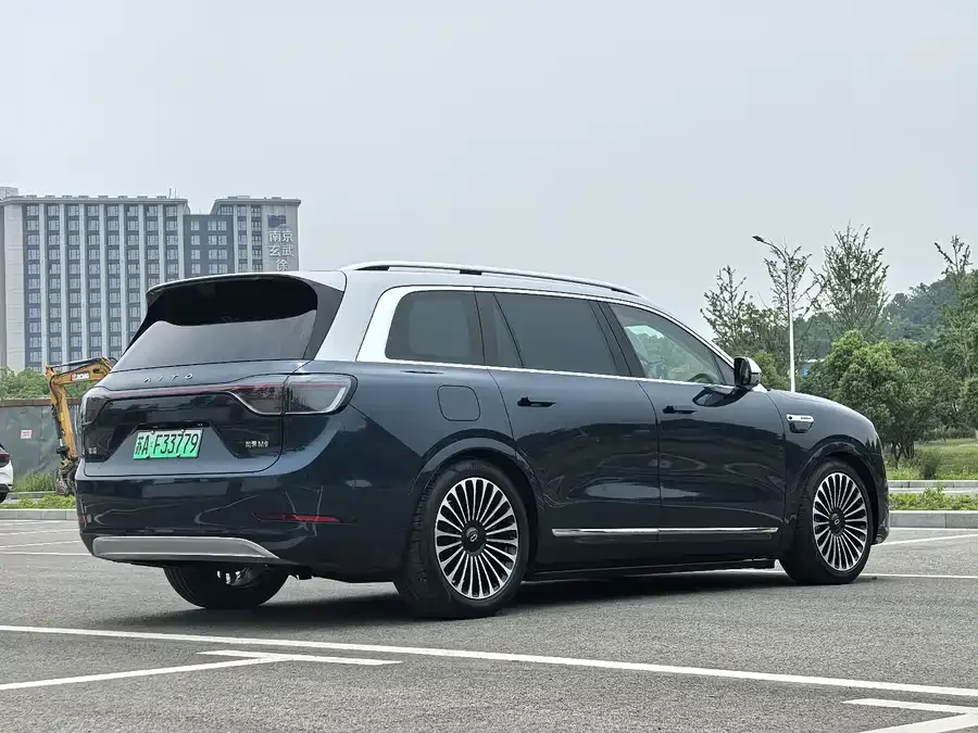 AITO M9 Wenjie M9 2025 Extended Range Ultra Edition 52kWh 6-Seat Version (192-line LiDAR) 2025 — миниатюра 2