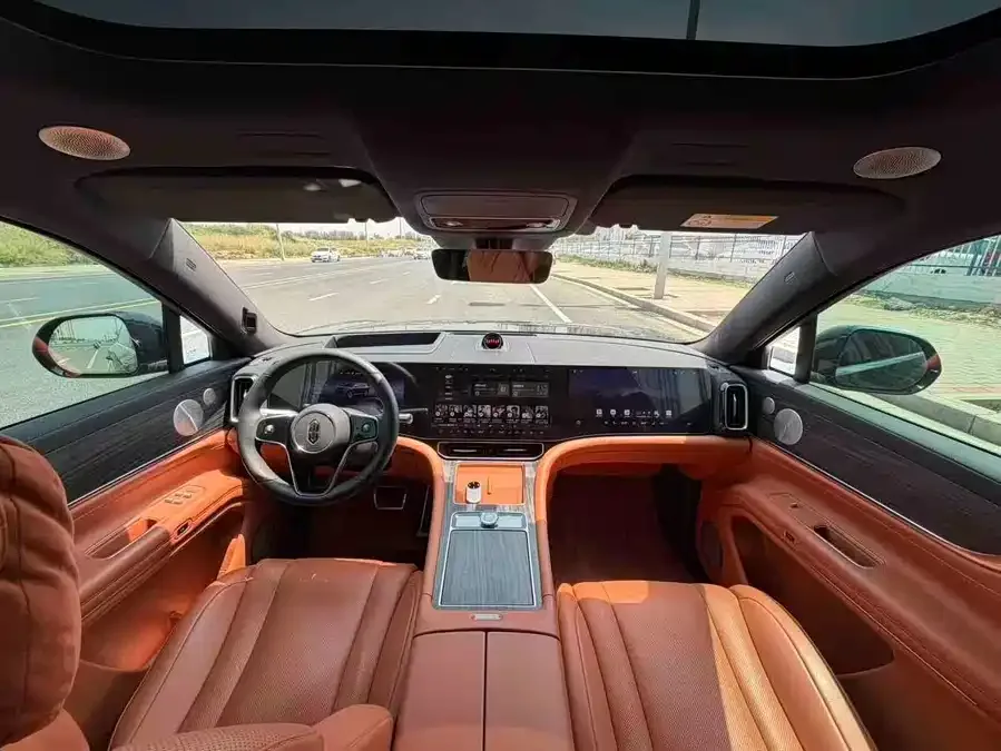 AITO M9 Wenjie M9 2024 Extended Range Max Edition 42kWh 6-seater Edition 2025 — миниатюра 2